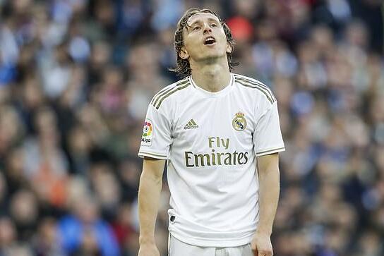 曼城主场对阵桑德兰，主场优势明显，福登状态火热，预计全取三分。